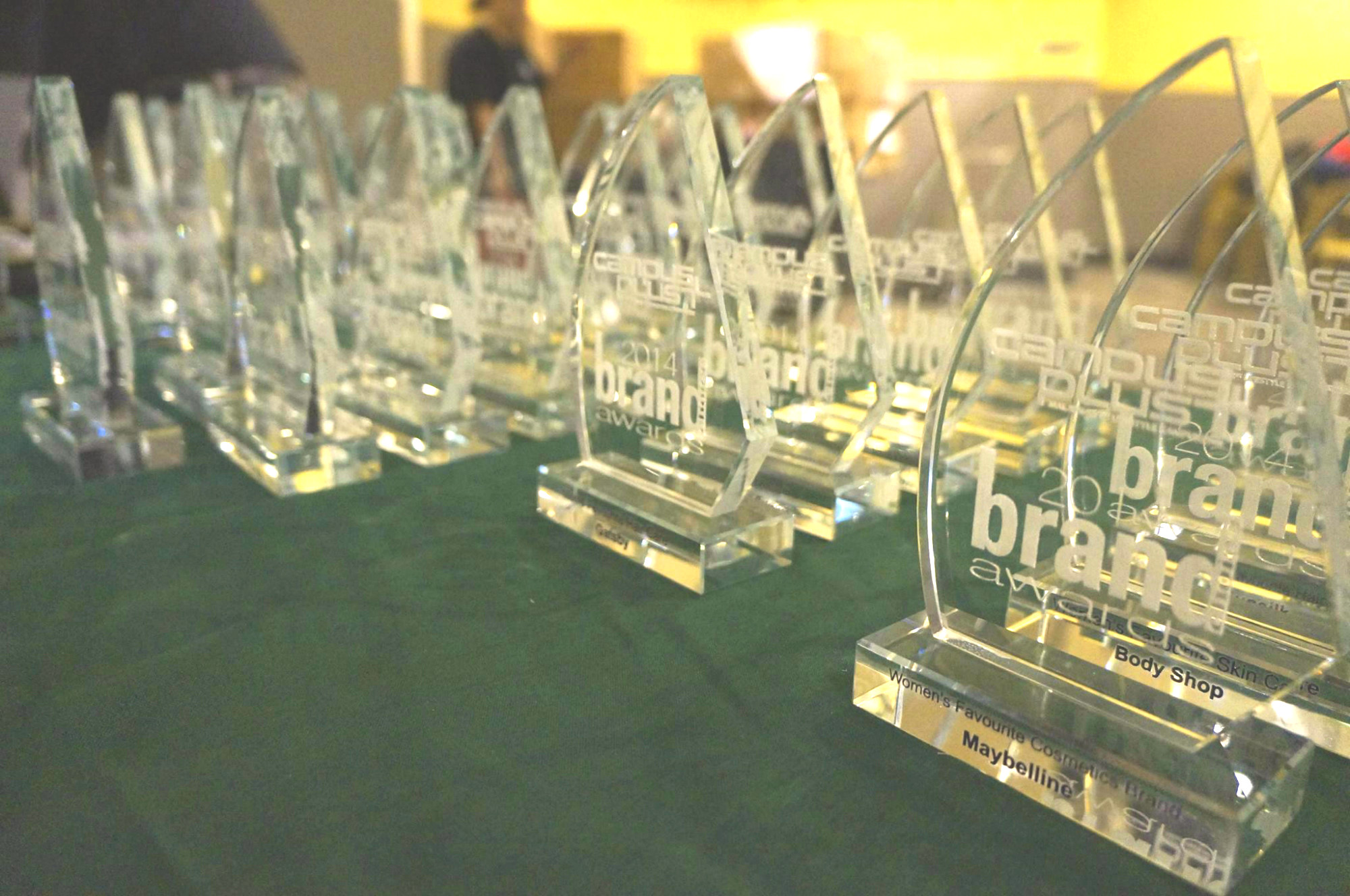 Yoobao and Apacer - Favourite Power Bank Award 2014